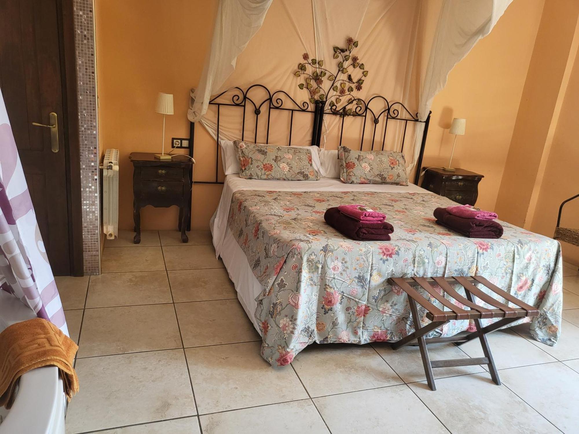 Hotel Pasteral Riu Ter Ла-Сельера-де-Тер Экстерьер фото