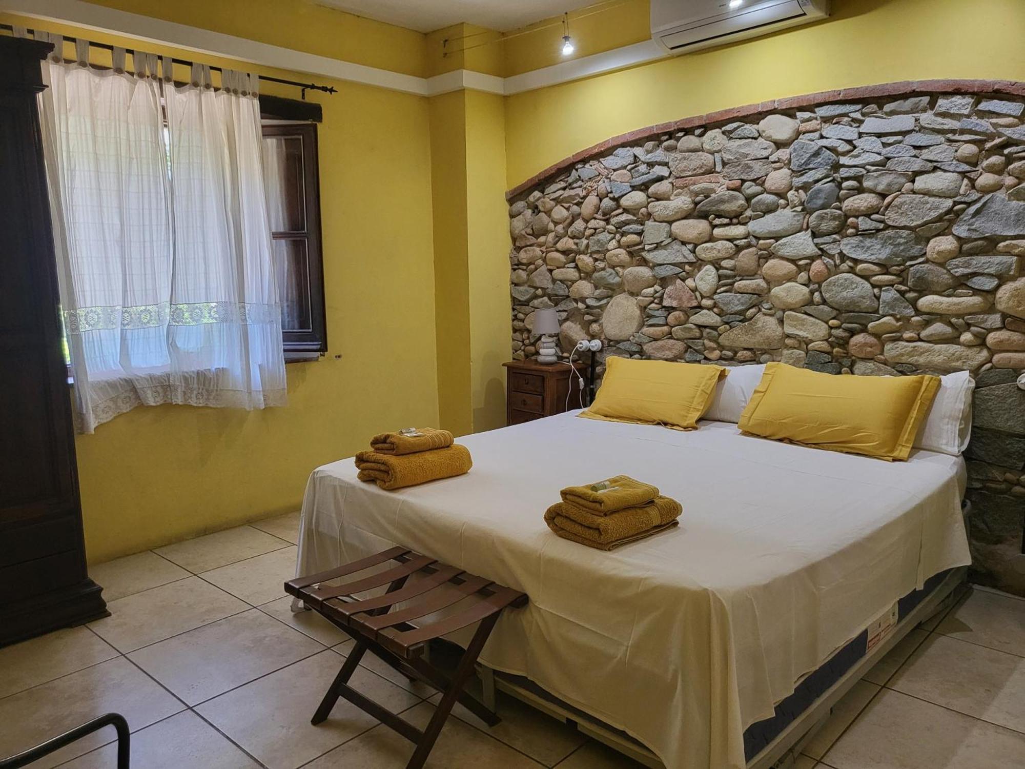 Hotel Pasteral Riu Ter Ла-Сельера-де-Тер Экстерьер фото